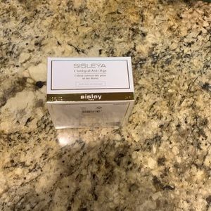 ** Brand New** Sisley Paris L’integral Anti-Age Eye and Lip contour cream